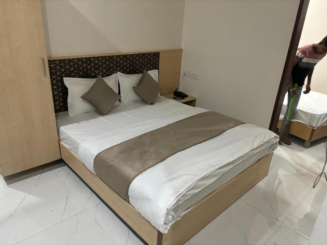 Hotel Silver Moon Jaipur Exteriör bild