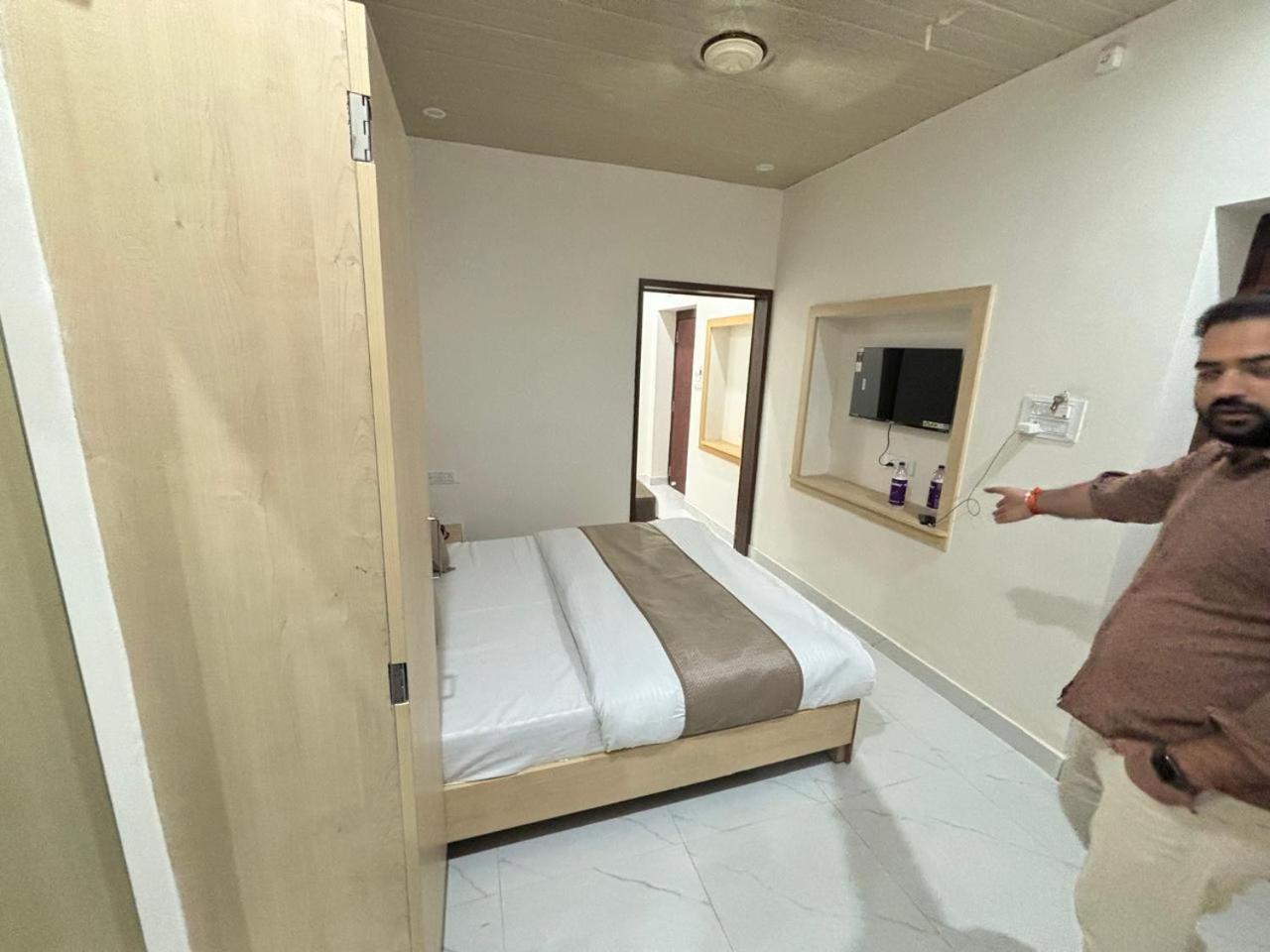 Hotel Silver Moon Jaipur Exteriör bild